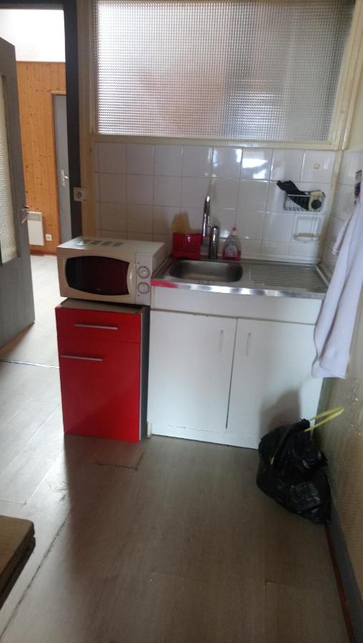 Hebergement Pour 2 Personnes,1 Chambres, Salon, Salle A Manger, Grand Garage Possibilite D'Un Lit 1 Personne Supplementaire Pour 15 Euros Sancoins المظهر الخارجي الصورة